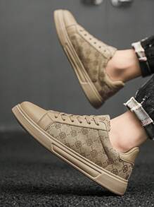 Zapatillas deportivas casuales de estilo de moda para hombres con estampado floral aleatorio y bloques de color, livianas de corte bajo con puntera redonda y cordones, para parejas y adolescentes que practican skate