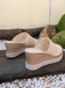New Summer Ladies Thicker Sole Closed Toe Sandals, Lace & Mesh Design Slip-On Comfy Non-Slip Casual Slippers