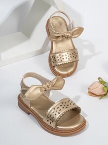 1 Pair Of Fashionable Gold Baby Sandals Laser Pattern Design Decoration Lucky Leaf Flat Cute Girls Sandals For Summer Vacation - Gold - View 2