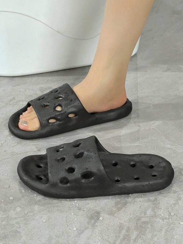 Nuevas sandalias perforadas impermeables para hombres, chanclas suaves antideslizantes para el baño, aptas para adolescentes, uso casual, deportes al aire libre, viajes de vacaciones, regalos de graduación, accesorios para vestidos de cumpleaños