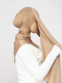 1件装经典休闲女士套头雪纺围巾，纯色，柔软透气的莫代尔面料，多功能头巾，适合日常穿着。