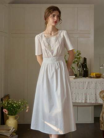 Simple Retro Women's Spring And Summer Models Square Neck Embroidery White Romantic Vito Wind Elegant Retro Elegant Slim Short-Sleeved Midi Dresses