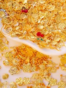 6-Grid Box Nail Rivet Decoration Accessories Golden Hollow Shape Decoration Shell Conch, Crescent Star And Heart-Shaped Diamond Crown For DIY Nail Decoration Handmade Creative Accessories