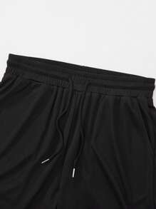 Short de basket noir style de rue pour hommes Shwiy, short décontracté minimaliste convenant pour l'école, le port quotidien, les études, les sports, mi-cuisse - Noir - Voir 7
