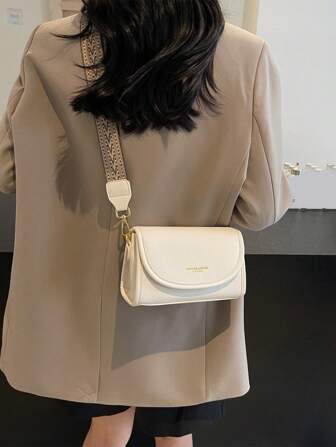 תיק כתף מרובע עם רצועה רחבה וינטג' - אופנתי בצבע אחיד עם דש חוצה גוף עם רצועה מתכווננת לנשים - מושלם לשימוש יומיומי ולנסיעות