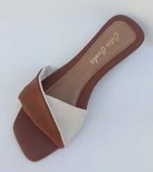 Sandália rasteirinha chinelo flat torcida marrom caramelo/ branco off