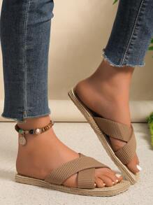 2025 Fashionable Women's Criss-Cross Strap Flat Sandals, Comfortable, Versatile, Suitable For Wearing Out, Beach, Pool, Vacation, Anti-Slip, High-End, Spring/Summer/Autumn - Brown - View 4