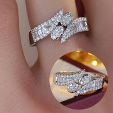 1 pieza Anillo de mujer de moda y lujo, talla grande reciente y talla grande vendido, con piedras de circonita sintética, accesorio diario de estilo simple
