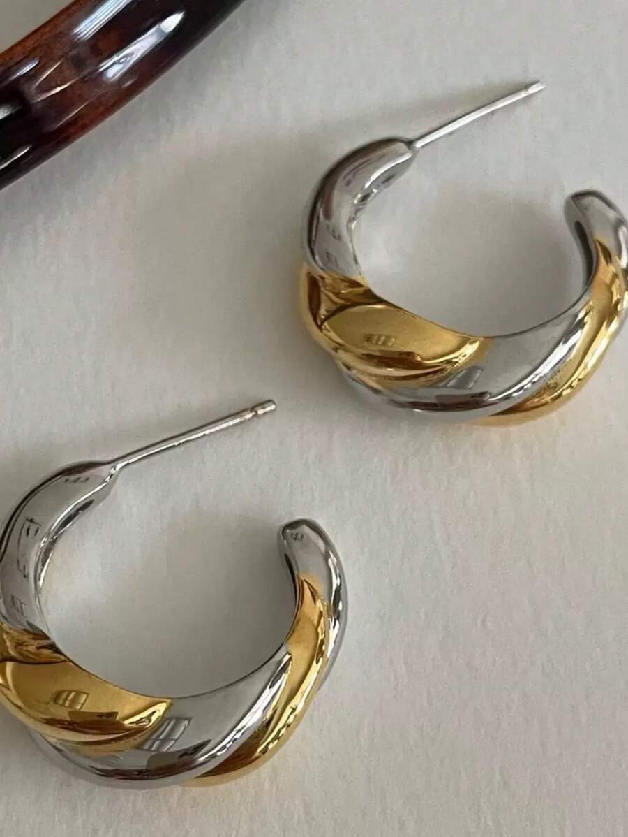 1 对时尚夸张双色扭曲 C 形耳钉，适合女性日常、派对和活动佩戴