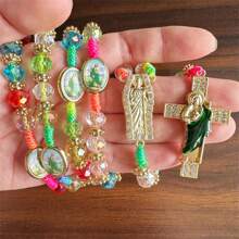 Christliches Ostergeschenk Anhänger Kreuz des Heiligen Judas, mexikanische Halskette - geflochtene Kette mit grünen Kristallperlen, Charm Accessoires für Männer, elegantes katholisches Schmuckgeschenk zum Gedenken an den Heiligen Judas