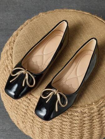 1 双女式方头软皮平底乐福鞋，法式休闲一脚蹬平底鞋，黑色专业面试舒适百搭平底鞋