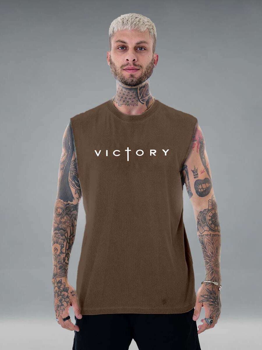 Camiseta Oversized Regata Victory Camisa Over Streetwear Masculina Camisa Unissex Academia Treino Camiseta Larga Verâo Algodão Estampada - Marrom - Visão 1
