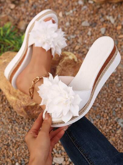 New Plus Size Women Closed Toe Woven Lotus Flower Thick Sole Slippers Sandals, Casual Fashion Outdoor Beach Summer Shoes