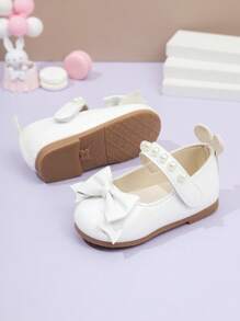 Scarpe da principessa per ragazze con decorazione a fiocco in PU e lacci con finte perle, versatili per uso interno ed esterno, di moda