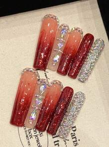10 stuks super glanzende rode glitter extra lange pers op nagels, waterdruppelvorm strass versierde sexy godinnennagels met rode gradiënt, schattig en elegant, niche-ontwerp hoogwaardige artistieke nagels (willekeurige verpakkingskaart)