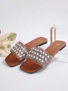 珍珠水钻烫钻女外套2025夏季新款法式韩版方头大码42-43平底露趾轻奢沙滩度假女凉鞋夏