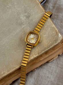 1 pieza Nuevo reloj de mujer de cuarzo de estilo vintage dorado, elegante y gracioso, con pulsera de acero inoxidable, esfera rectangular grabada con números arábigos, diseño único y artístico, adecuado para uso diario y como regalo de cumpleaños
