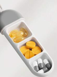 Caja de pastillas portátil y a prueba de agua y humedad, organizador de 3 compartimentos, dispensador de pastillas de viaje, esencial para el viaje, organizador de viaje para la playa, vacaciones de verano, regreso a la escuela, mochila de caza, negocios, resistente a la humedad, herramienta organizadora de dispensador de contenedor, campamento, hogar, estudiantes, mujeres, hombres, accesorios de viaje, artículos esenciales del dormitorio