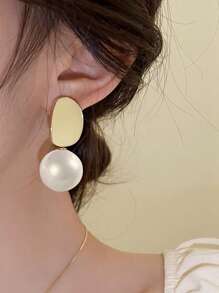 1 Pair Luxurious French Faux Pearl Geometric Elegant Drop Earrings, Minimalist Chic Design For Women