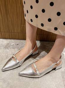 Chaussures plates à bride et talon épais à bout pointu minimaliste à la mode pour femmes