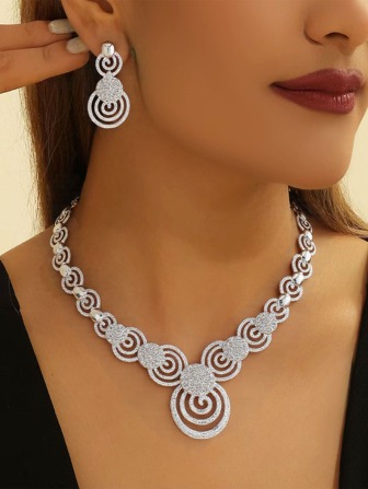 3pcs Set Gold-Color Hollow Crystal Jewelry Set: Necklace, Earrings, Wedding/Party Accessories