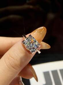 1 件 1 克拉 4 爪圆形设计 D 色迷人莫桑石钻石订婚结婚戒指女士求婚戒指新娘珠宝奢华珠宝礼物 - 銀色 - 查看 1