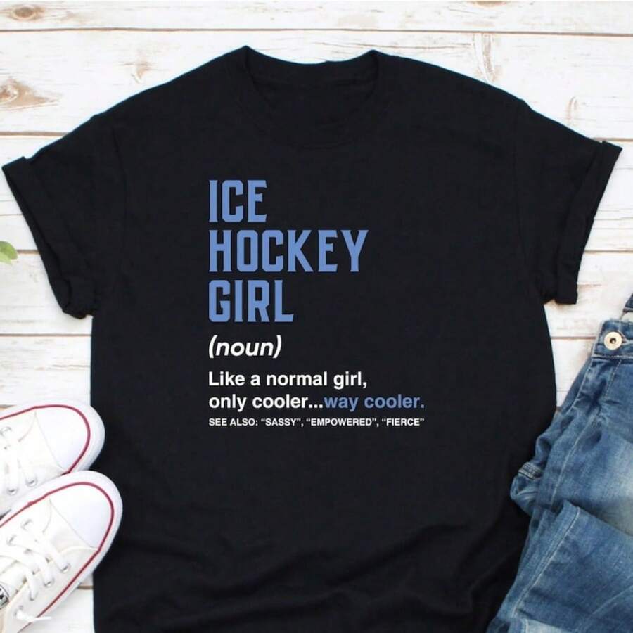 ICE Hockey Girl Shirt, Hockey Girl Definition Shirt, Hockey Shirt, Hockey Game Day Shirt Gifts, Hockey Sports Shirt, Girls Hockey Gift - 黑色 - 查看 1