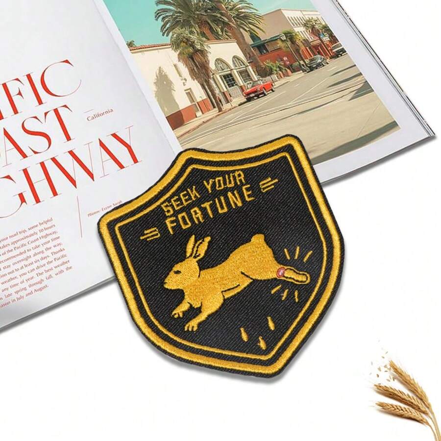 1pc Embroidery Cartoon Rabbit "Find Your Fortune" Iron-On Patch Applique
