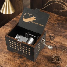 1 pieza, Caja de música personalizada con estilo de San Valentín, Caja de música personalizada, Dispositivo de melodía de metal personalizado, Caja de música grabada clásicamente, Caja con tema musical, Regalo para amigos, Regalo de San Valentín para amigos cercanos