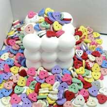 30 Stück süße bunte Kunststoff-Herzknöpfe im Cartoon-Stil, Kinderbekleidungszubehör, Bastelmaterial für Kinder, Scrapbooking, Puppenkleider nähen