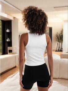 Top Sin Mangas Básico con Cuello Redondo – Comodidad y Estilo para Cualquier Ocasión - Blanco - Ver 3