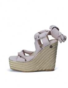 Estas alpargatas para mujer tienen una plataforma de yute natural y un diseño ajustable en color rosa. Son cómodas, elegantes y perfectas para combinar con atuendos casuales. Su forro suave y transpirable mantiene los pies frescos durante todo el día. - Rosa Pálido - Ver 2