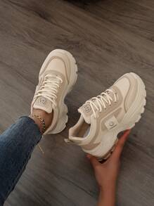 New Women Outdoor Sports Shoes, Thick Sole Lift, Lightweight & Comfortable, Breathable, Versatile Casual Chunky Sneakers, Anti-Skid & Wear-Resistant