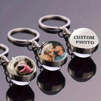 1 Portachiavi personalizzato con foto - Portachiavi personalizzato con foto di famiglia o animali domestici, pendente a sfera di vetro bifacciale, in lega di zinco, di stile alla moda con effetto luminoso, idea regalo unisex faidate
