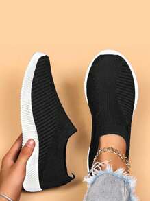 GlamourGrip Zapatos De Dama deportivos informales versátiles de malla transpirable antideslizantes, mocasines planos casuales de punto transpirables y ligeros zapatos negros unisex, zapatos blancos de mujer cómodas y de suela plana y livianos de patinaje para caminar y correr, Disponible en negro, blanco, rosa y gris, Muy adecuado como regalo de Navidad, regalo de cumpleaños, regalo de Halloween, regalo de aniversario para familiares, amigos, amantes - Negro - Ver 2