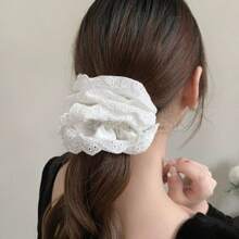 1pc Women's White Elegant French Lace Hollow Floral Scrunchie, Niche Design Elastic Hair Tie, Minimalist Versatile Hair Accessory For Everyday UseScrunchiesscrunchy Hair Ties