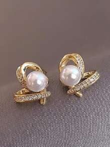 1 Pair Unique Design Elegant Heart Shape Pearl Stud Earrings, Delicate And Versatile, Women Accessories