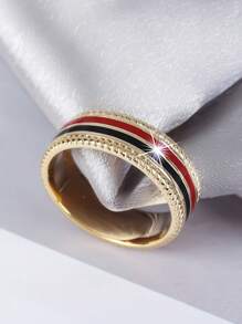 1pc Elegant Minimalist Hollow Heart Shaped Wide Band Ring, Suitable For Women As Birthday, Anniversary, Valentine's Day, Meeting Girlfriends