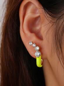 1 对女士时尚多彩滴翼设计优雅耳环，适合日常佩戴、聚会或拍照的独特礼物