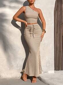 AIJ Amarilo 女士夏季休闲条纹单肩荷叶边露脐上衣和荷叶边鱼尾裙两件套（随机印花）