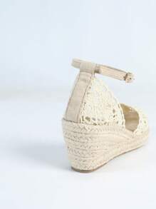 女士麻绳坡跟蕾丝镂空网眼休闲包头圆头凉鞋，透气厚底高跟草编鞋，百搭渔夫凉鞋