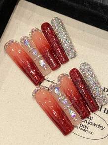 10 stuks super glanzende rode glitter extra lange pers op nagels, waterdruppelvorm strass versierde sexy godinnennagels met rode gradiënt, schattig en elegant, niche-ontwerp hoogwaardige artistieke nagels (willekeurige verpakkingskaart)