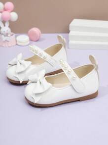 Scarpe da principessa per ragazze con decorazione a fiocco in PU e lacci con finte perle, versatili per uso interno ed esterno, di moda
