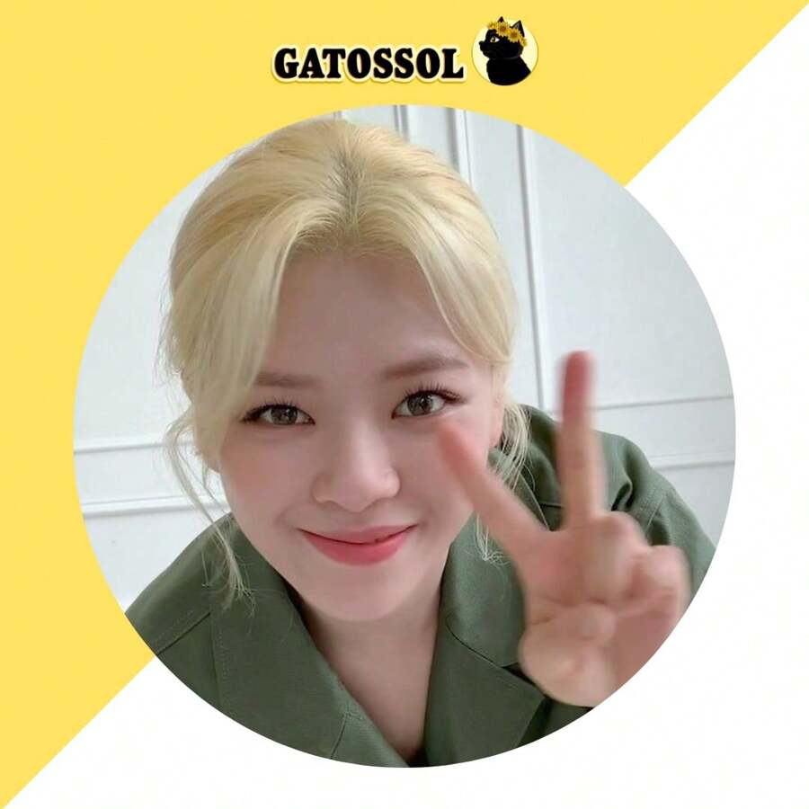TWICE - BOTTON 4.5 Cm - ONCE KPOP - IDOL - KOREAN - Bottom Button - Button - Brooch Pin - Buttons - Button - Pin - Botum BOTTONS - B30- SINGLE BUTTON - View 1