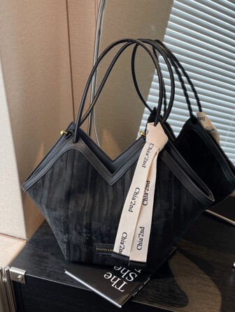 2024年新款时尚百搭新款撞色设计压痕设计大容量双手柄单肩手提包适合旅行逛街上班通勤用丝巾装饰设计。