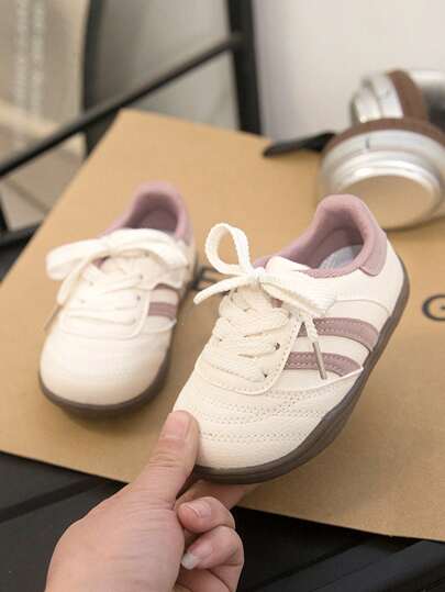 1 par de zapatos deportivos con suela blanda y antideslizante, con estampado de remiendos, modelo nuevo 2025, zapatos para niños pequeños, apropiados para primavera/otoño