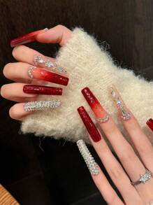 10 stuks super glanzende rode glitter extra lange pers op nagels, waterdruppelvorm strass versierde sexy godinnennagels met rode gradiënt, schattig en elegant, niche-ontwerp hoogwaardige artistieke nagels (willekeurige verpakkingskaart)