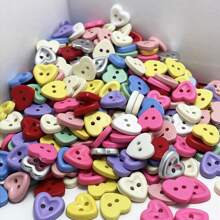 30 Stück süße bunte Kunststoff-Herzknöpfe im Cartoon-Stil, Kinderbekleidungszubehör, Bastelmaterial für Kinder, Scrapbooking, Puppenkleider nähen