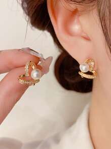 1 Pair Unique Design Elegant Heart Shape Pearl Stud Earrings, Delicate And Versatile, Women Accessories