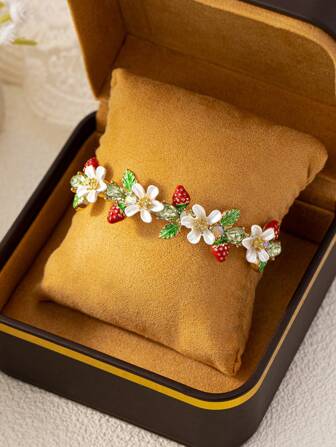 1 件田园风格钻石草莓花 3D 手链，适合日常佩戴、节日、派对、晚礼服